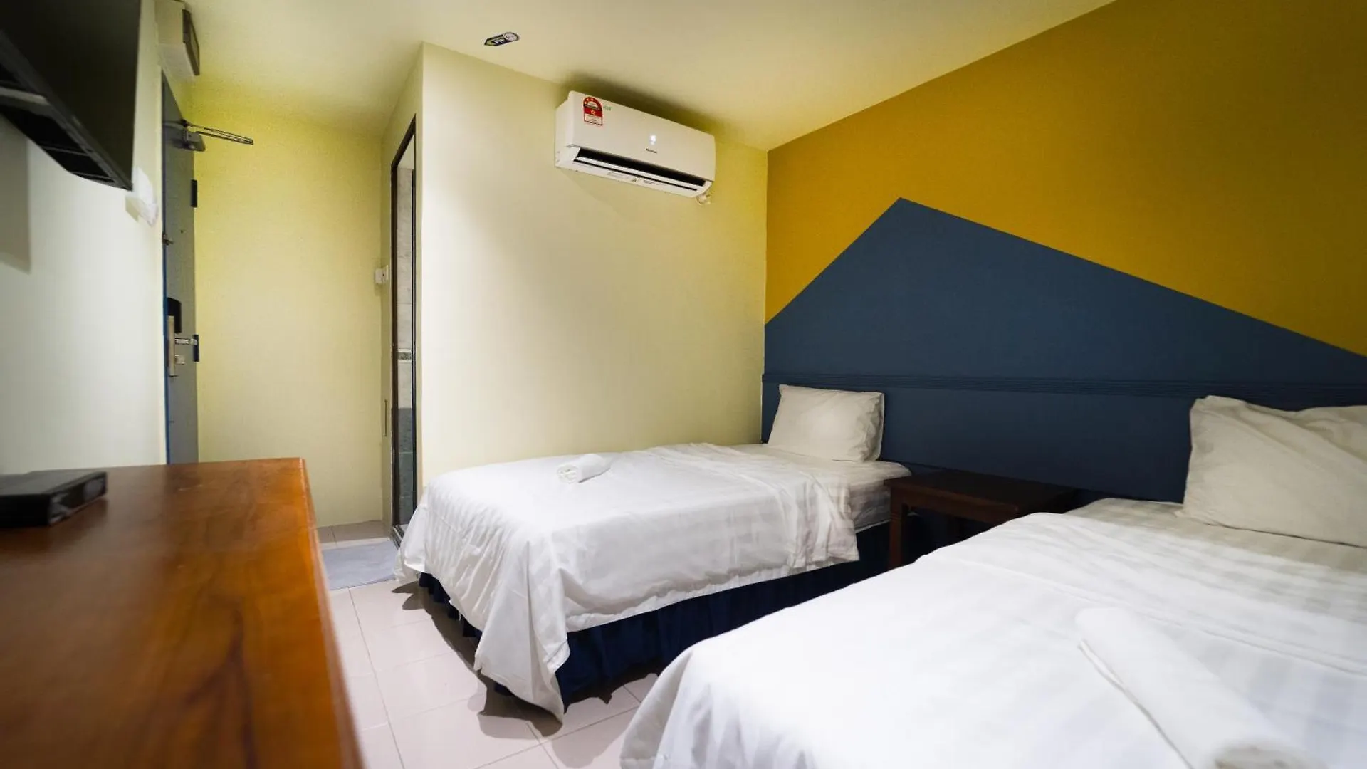 ***  The Colony By Cactus Hotel Dedap Johor Bahru Malasia